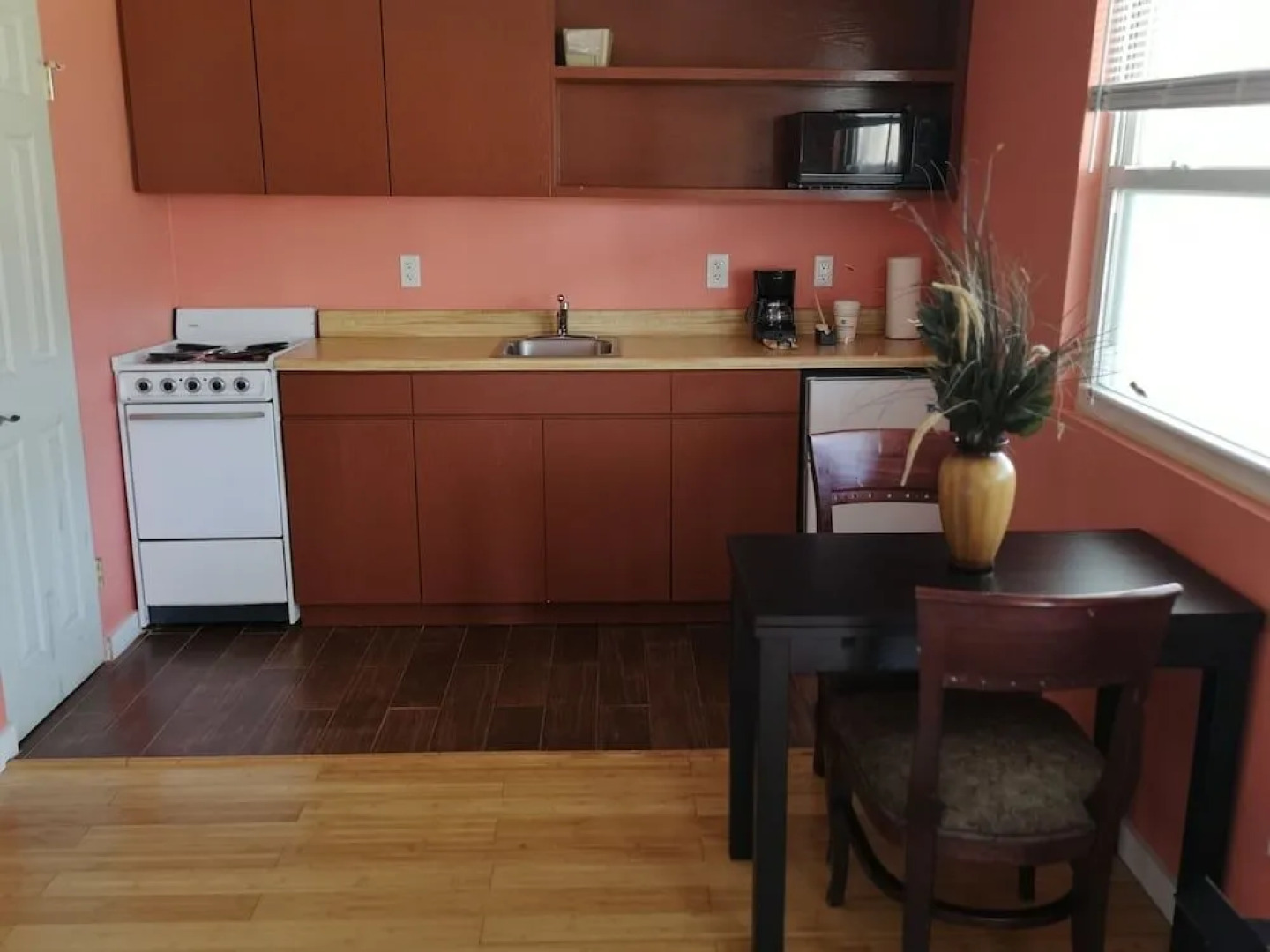 Baywatch Hotel & Marina