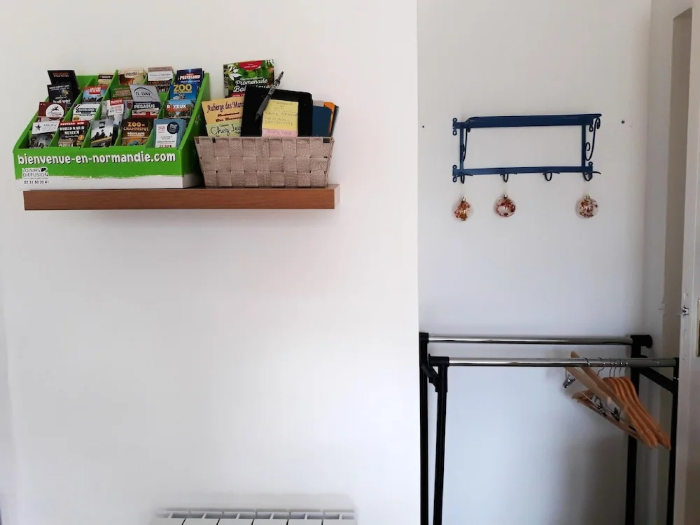 Property With one Bedroom in Sainte-marie-du-mont, With Enclosed Garden and Wifi - 100 m From the Beach