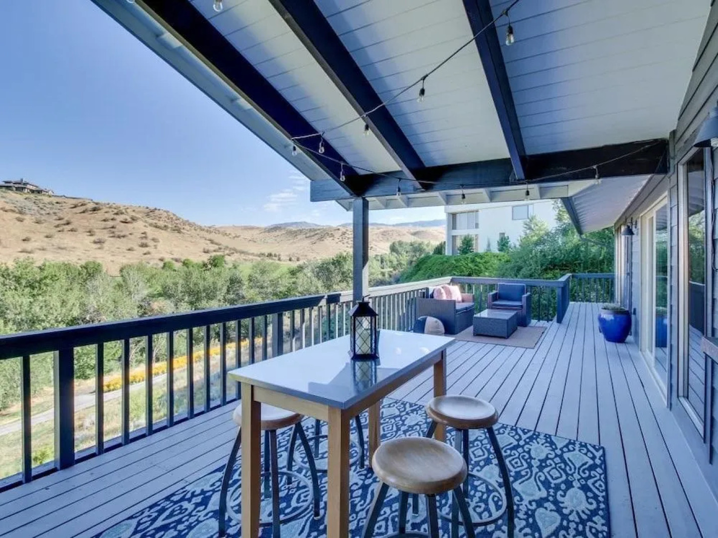 Chic Highlands Hideaway