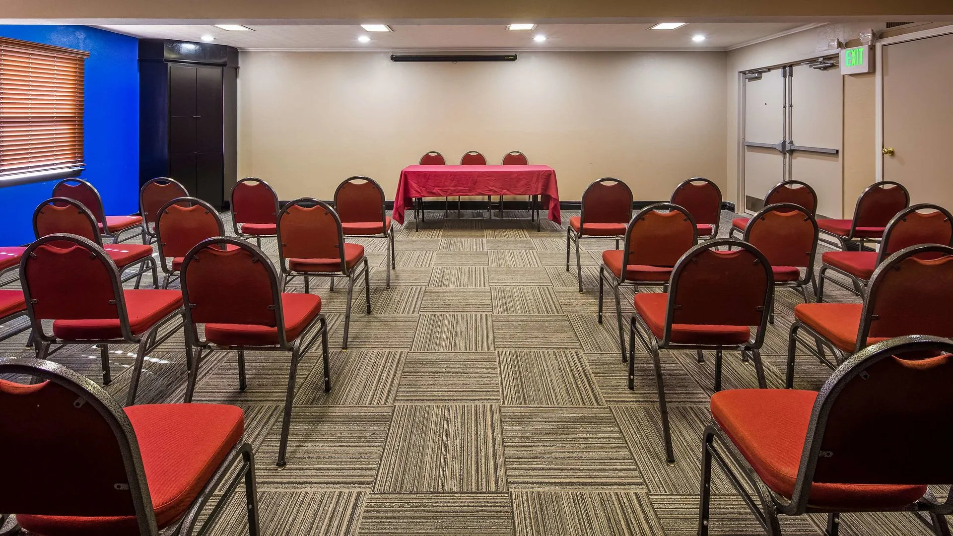 Red Roof Inn & Suites Lexington - Hamburg