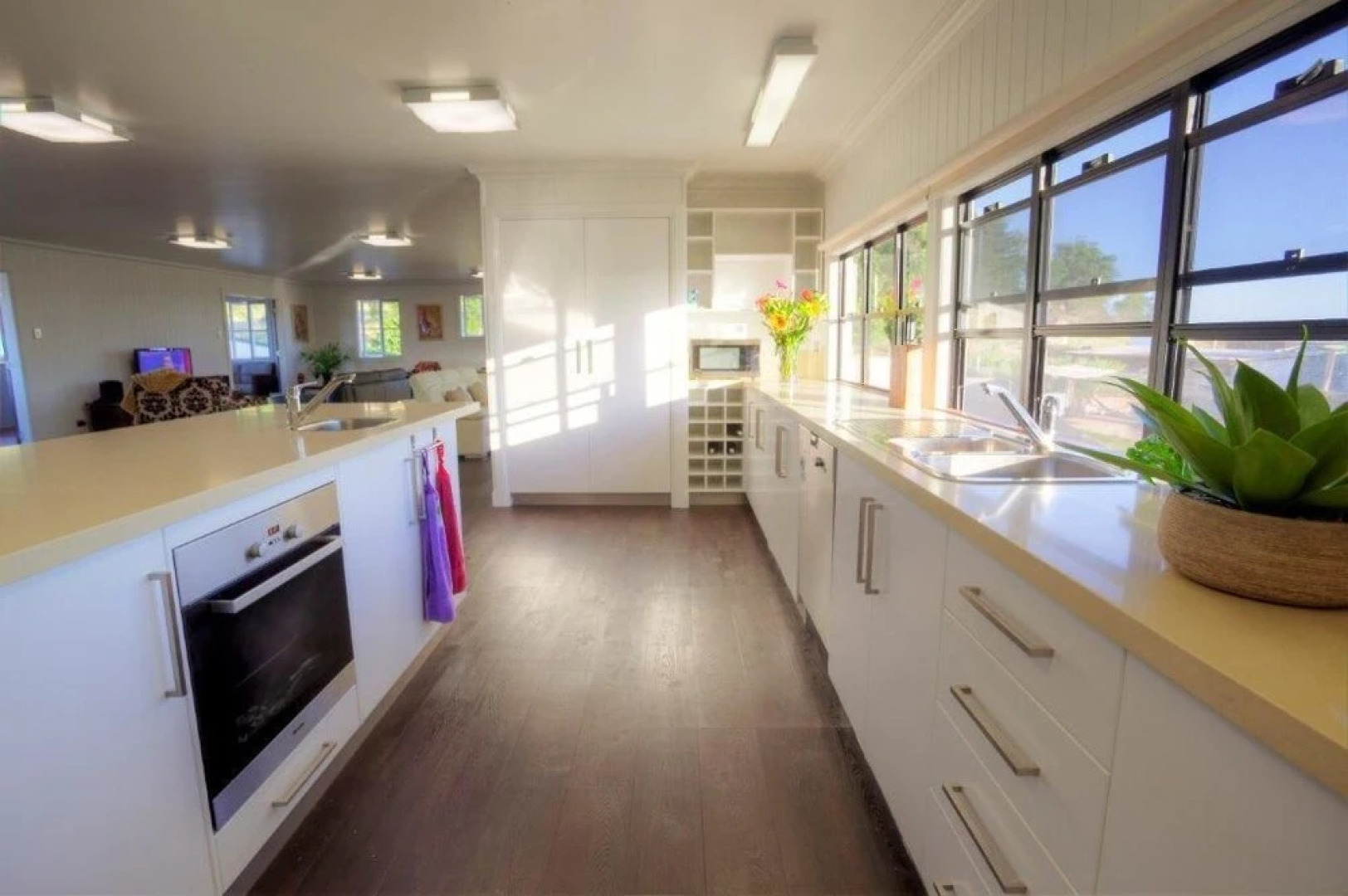 Sippers At Ballandean