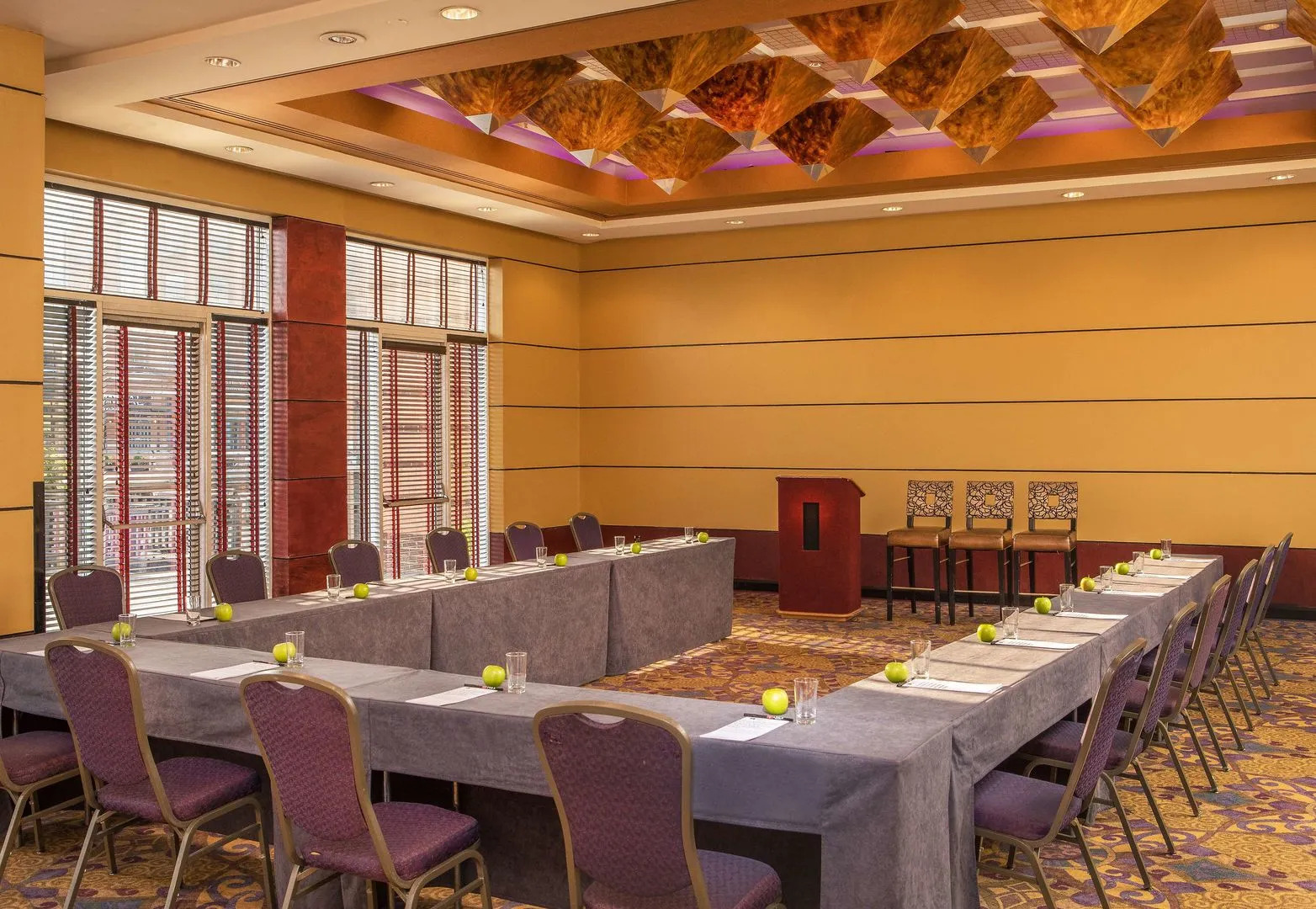 Pier 5 Hotel Baltimore