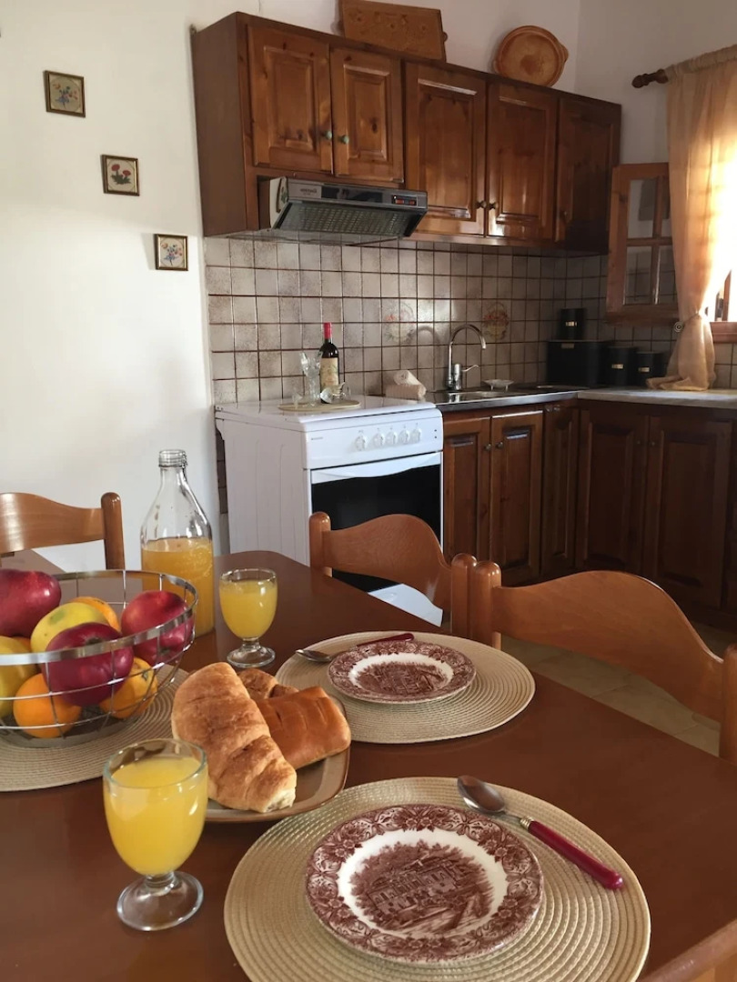 Traditional Greek Maisonette Antiperni