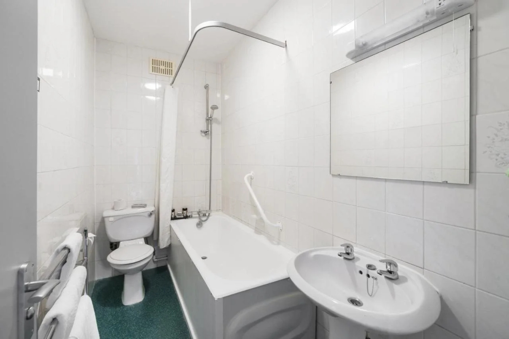 The Caledonian Tower Hotel