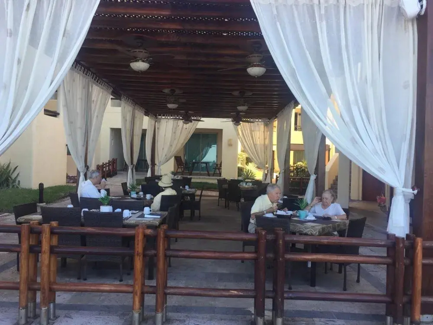 Zafiro Beach Boutique Resort