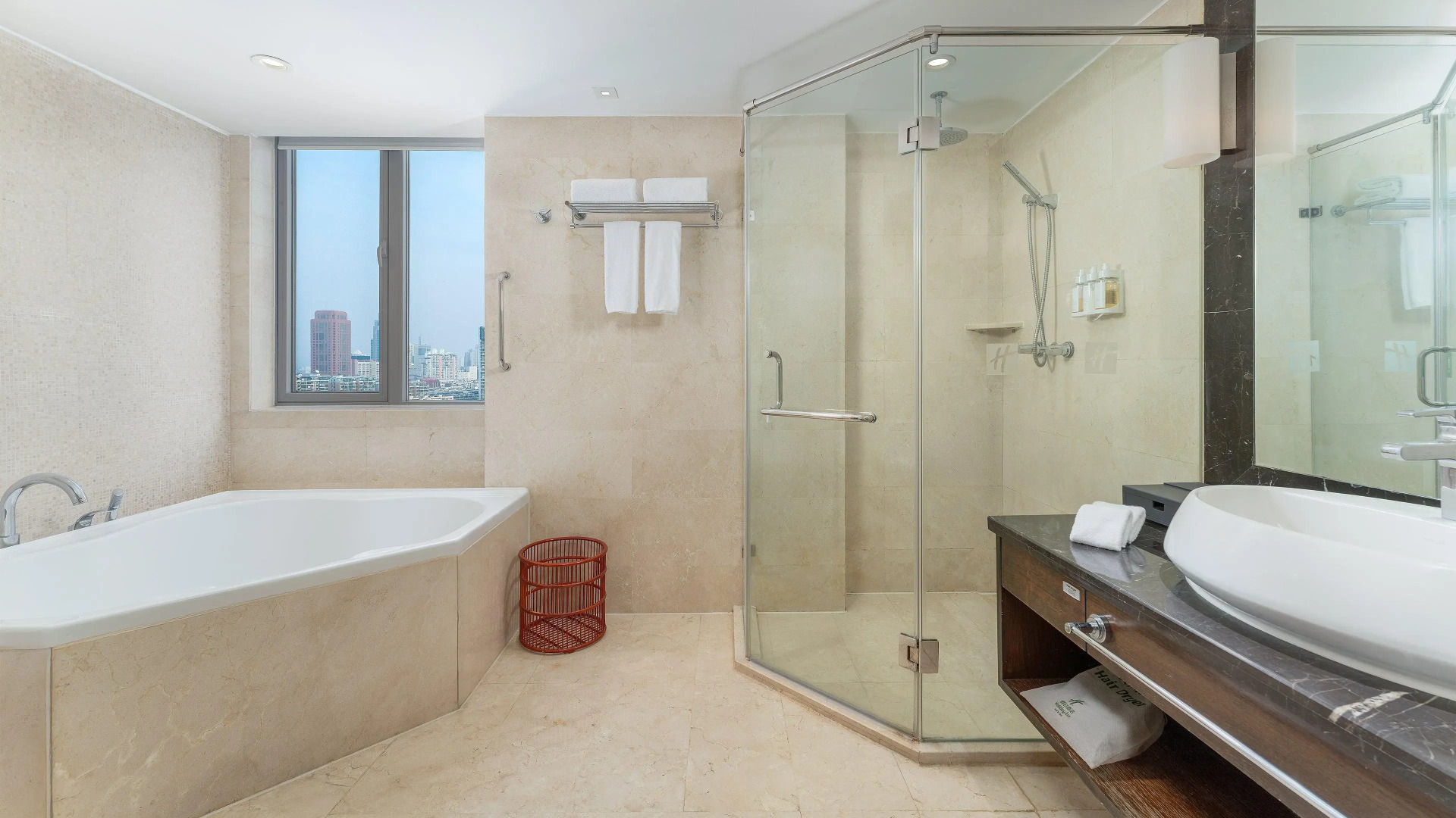 Holiday Inn Nanjing Aqua City by IHG