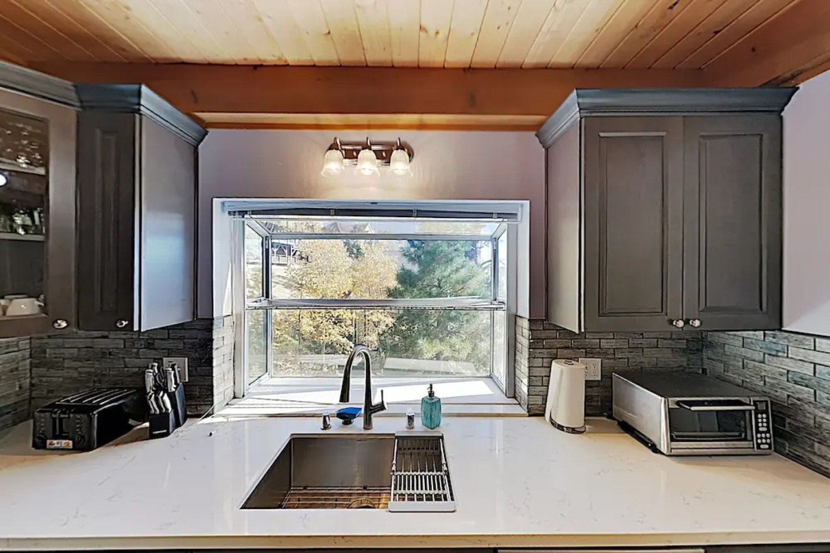 Beautiful Retreat: Lake/Mountain Views & Game Room home