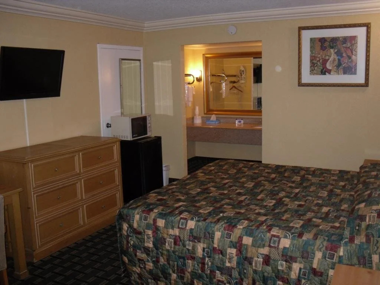 OYO Hotel Crowley LA I-10