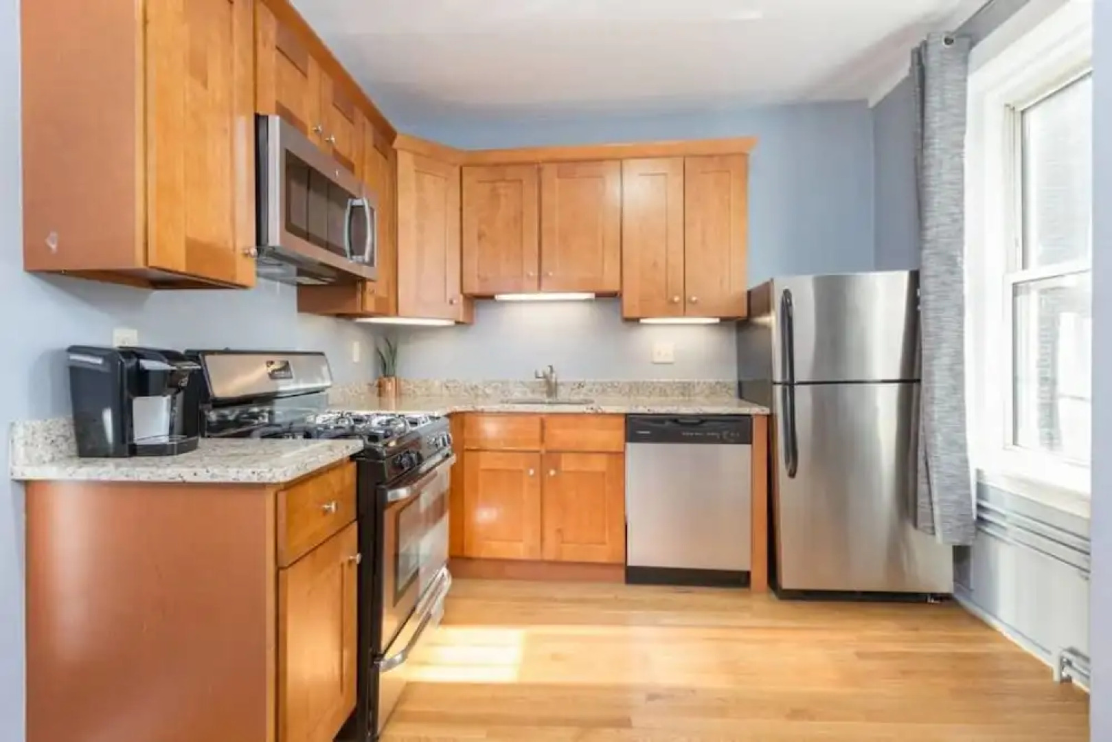 Charming 2BR in the Heart of Little Italy