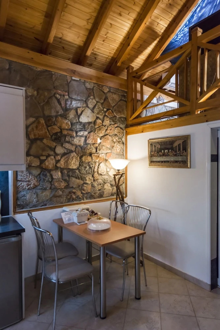 Home Love Stone House by the Pool Near the sea