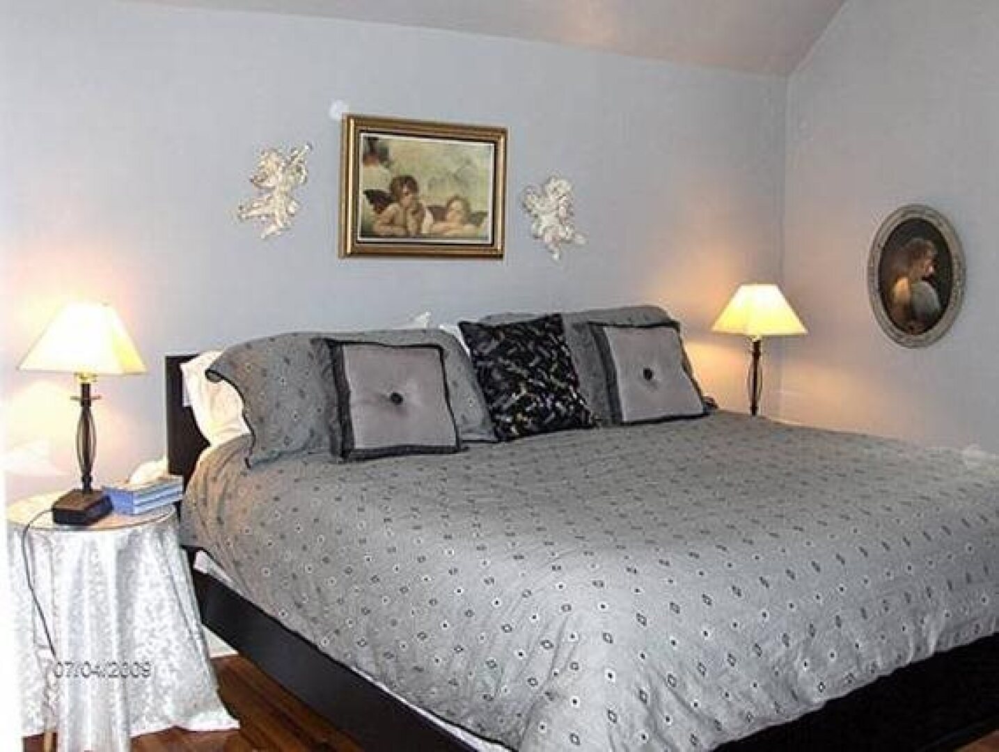 Agincourt Manor B&B Suites