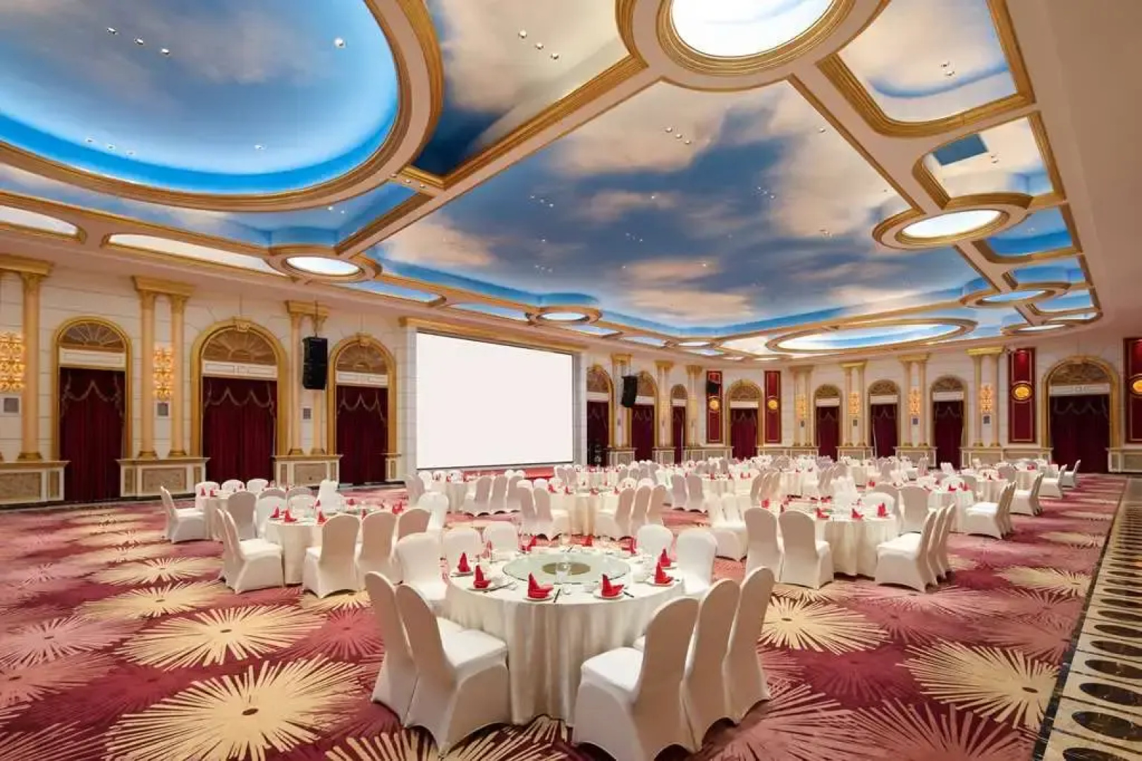 Ramada Plaza by Wyndham Anshun