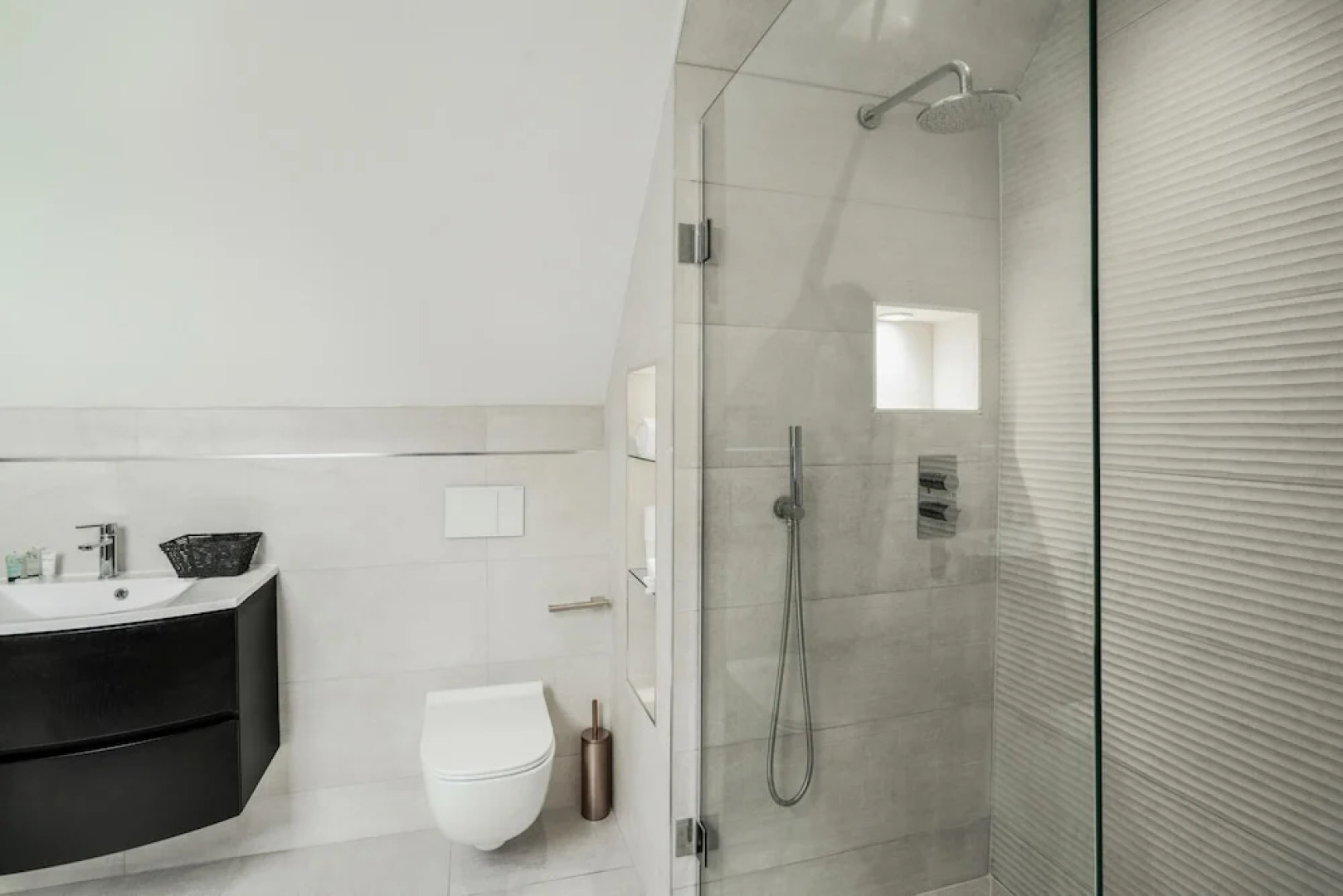 Luxury Designer Mansion in West Midlands Countryside