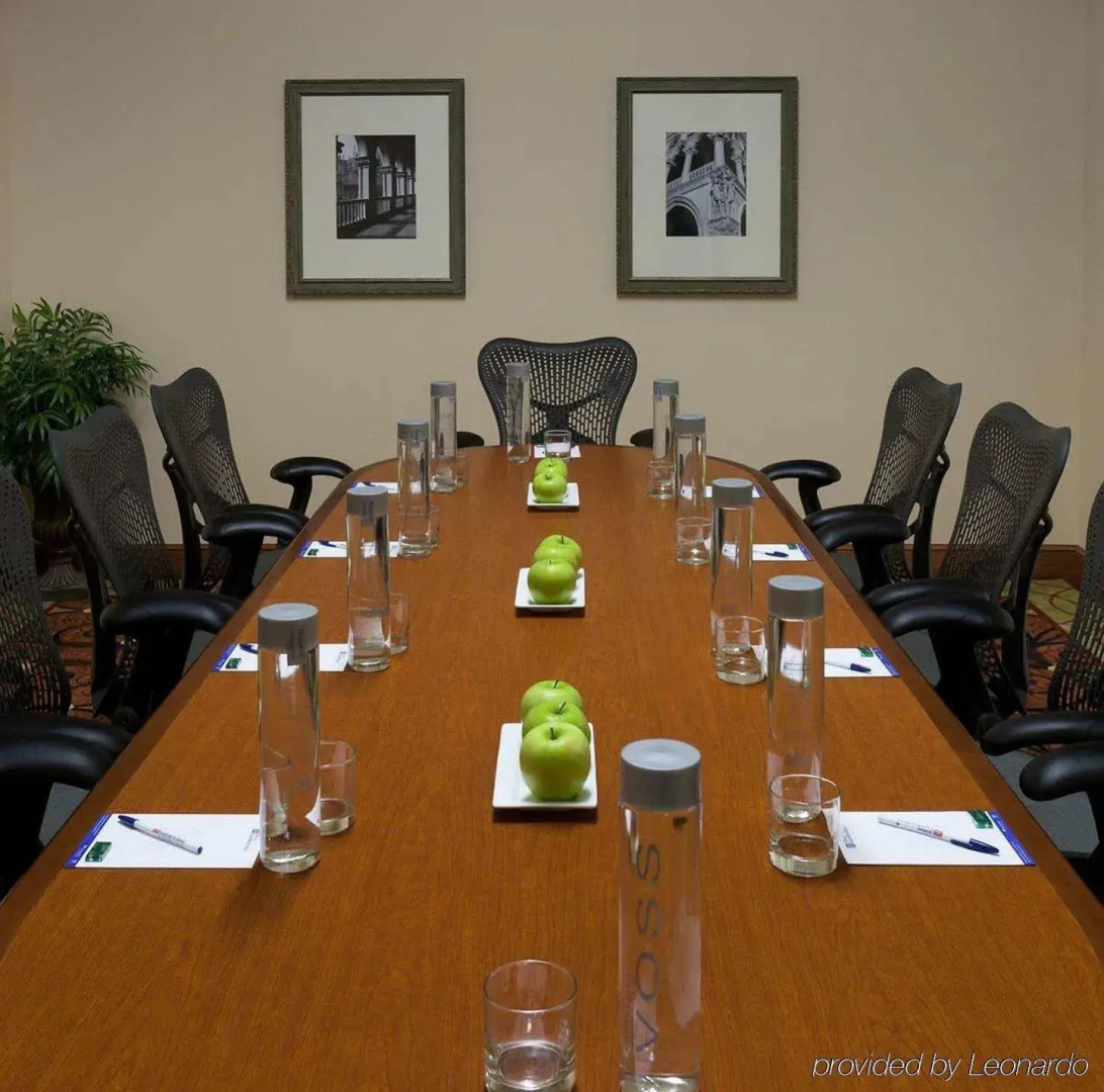 Hilton Garden Inn Lake Forest Mettawa