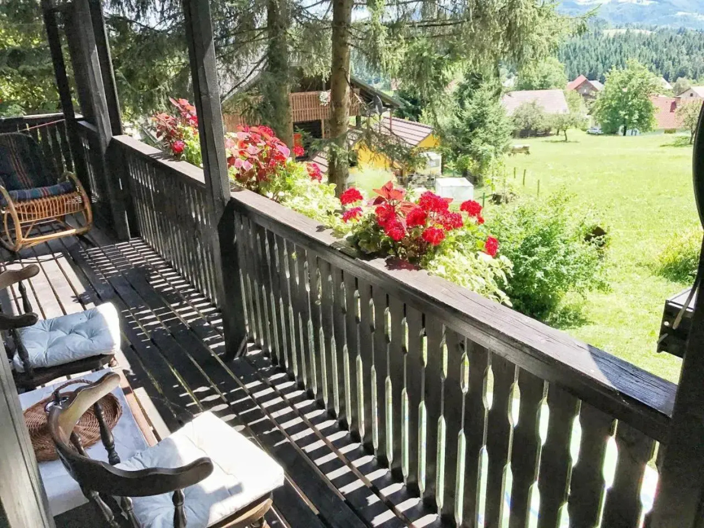 Peaceful Nature Cabin Jolly