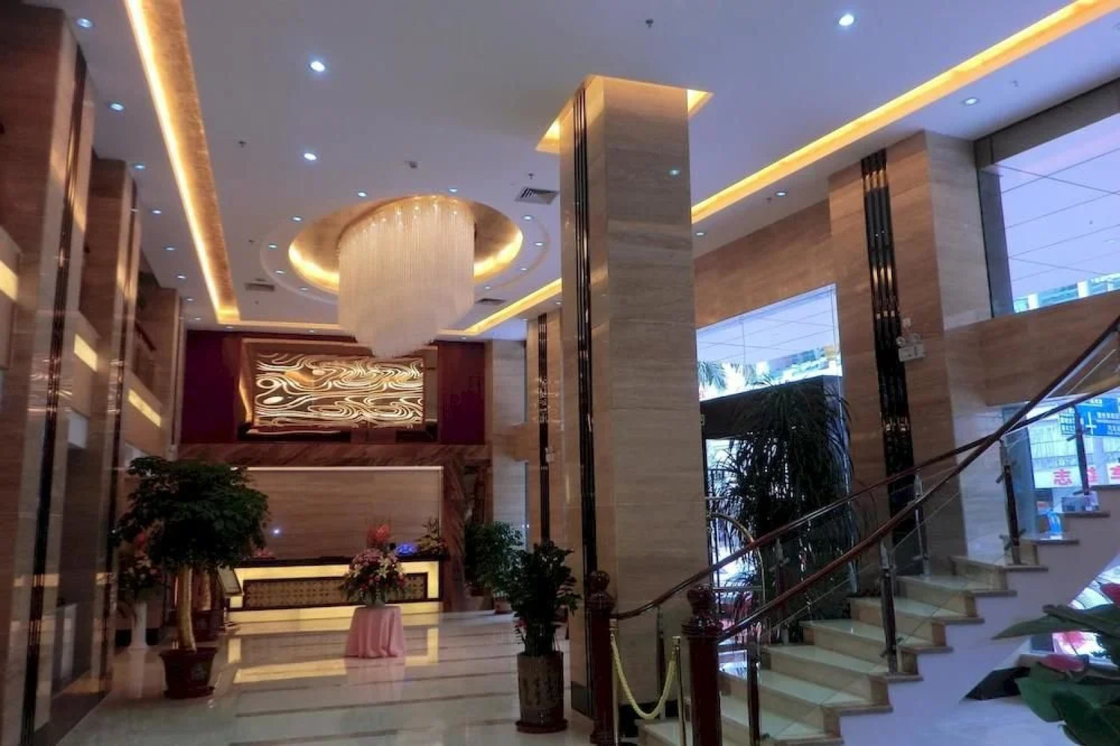 帝濠大酒店(河源亚洲第一喷泉店)