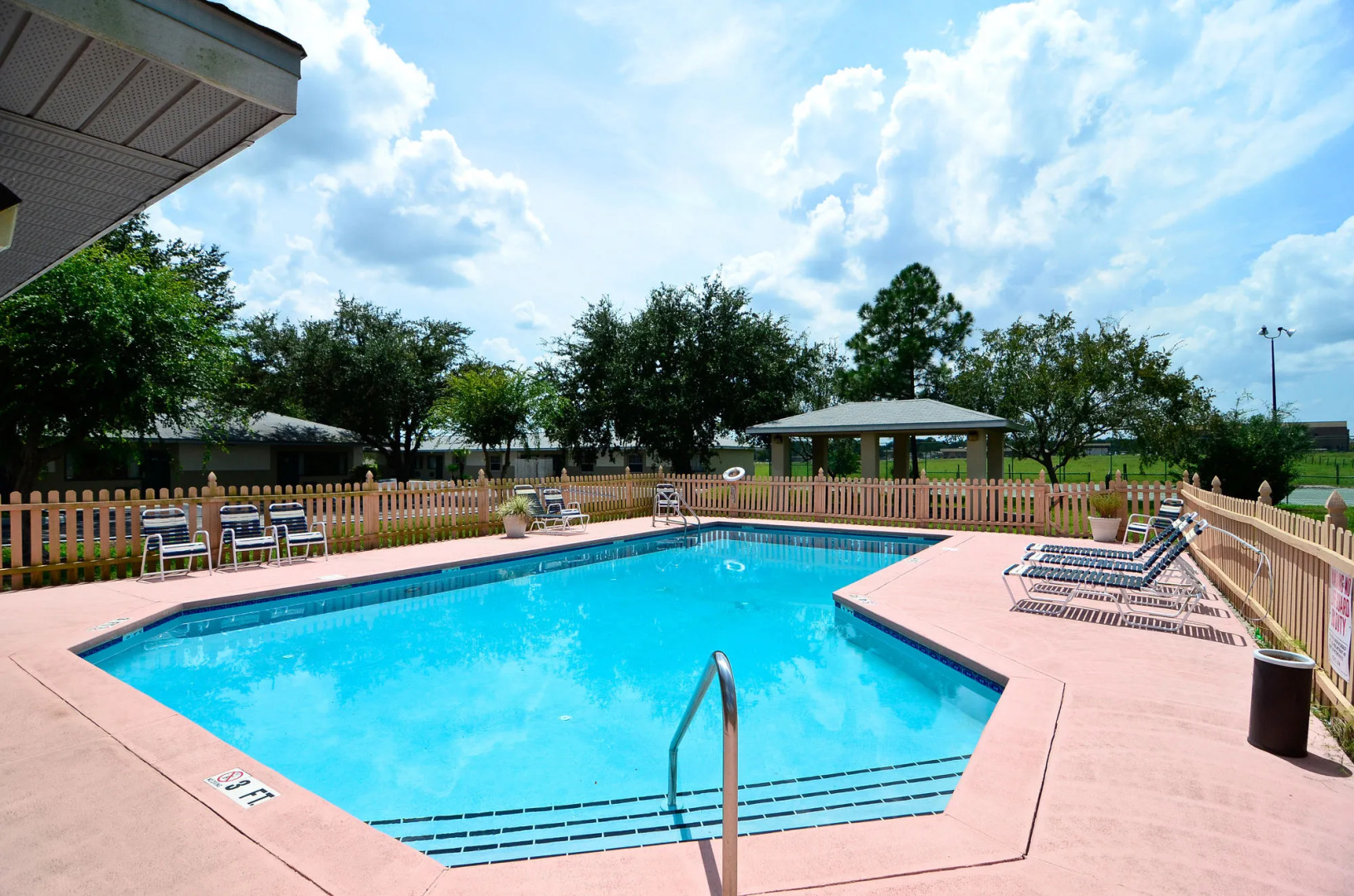 Rodeway Inn & Suites Haines City - Winter Haven