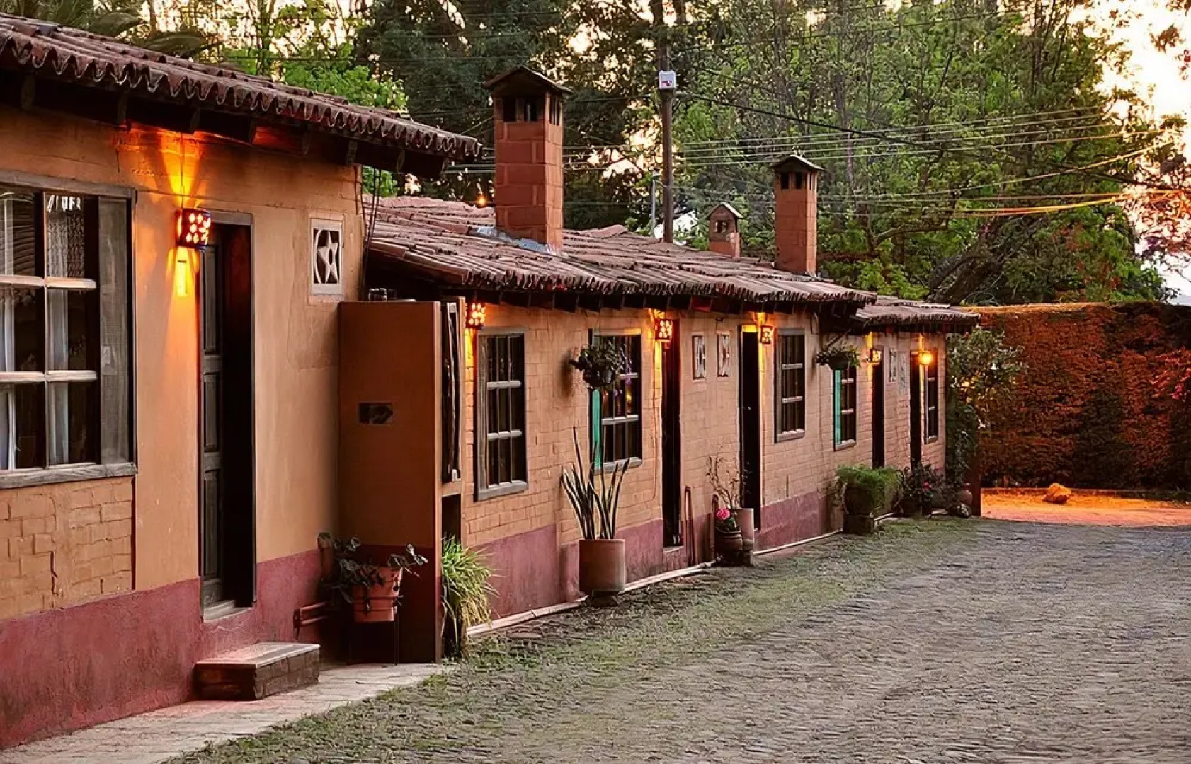 Villa Patzcuaro Garden Hotel & RV Park