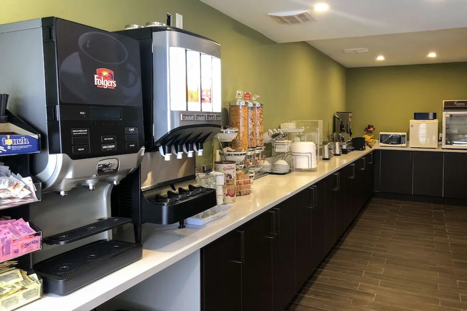 Econo Lodge Montmorency Falls