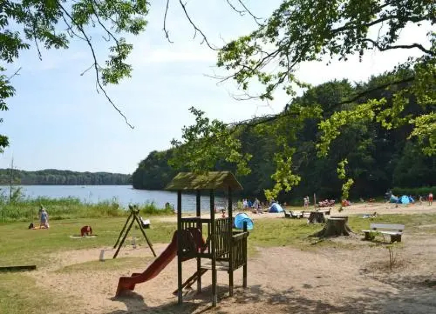 Villen am See - 4-Raum Häuser DHH Wiesenblick