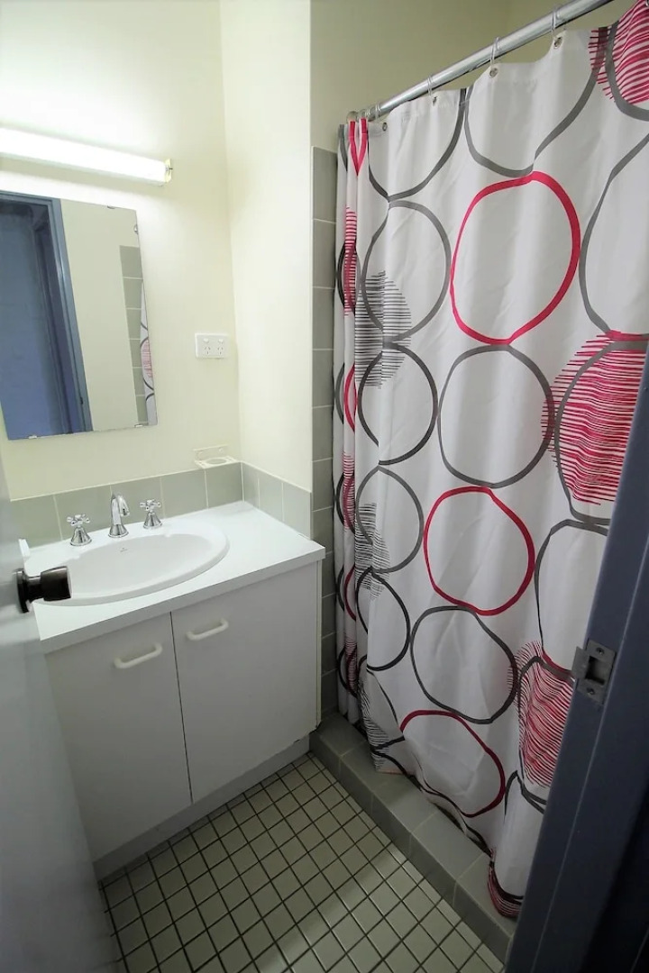 Kirwan Apartment 18 - Large Jindabyne Apartment