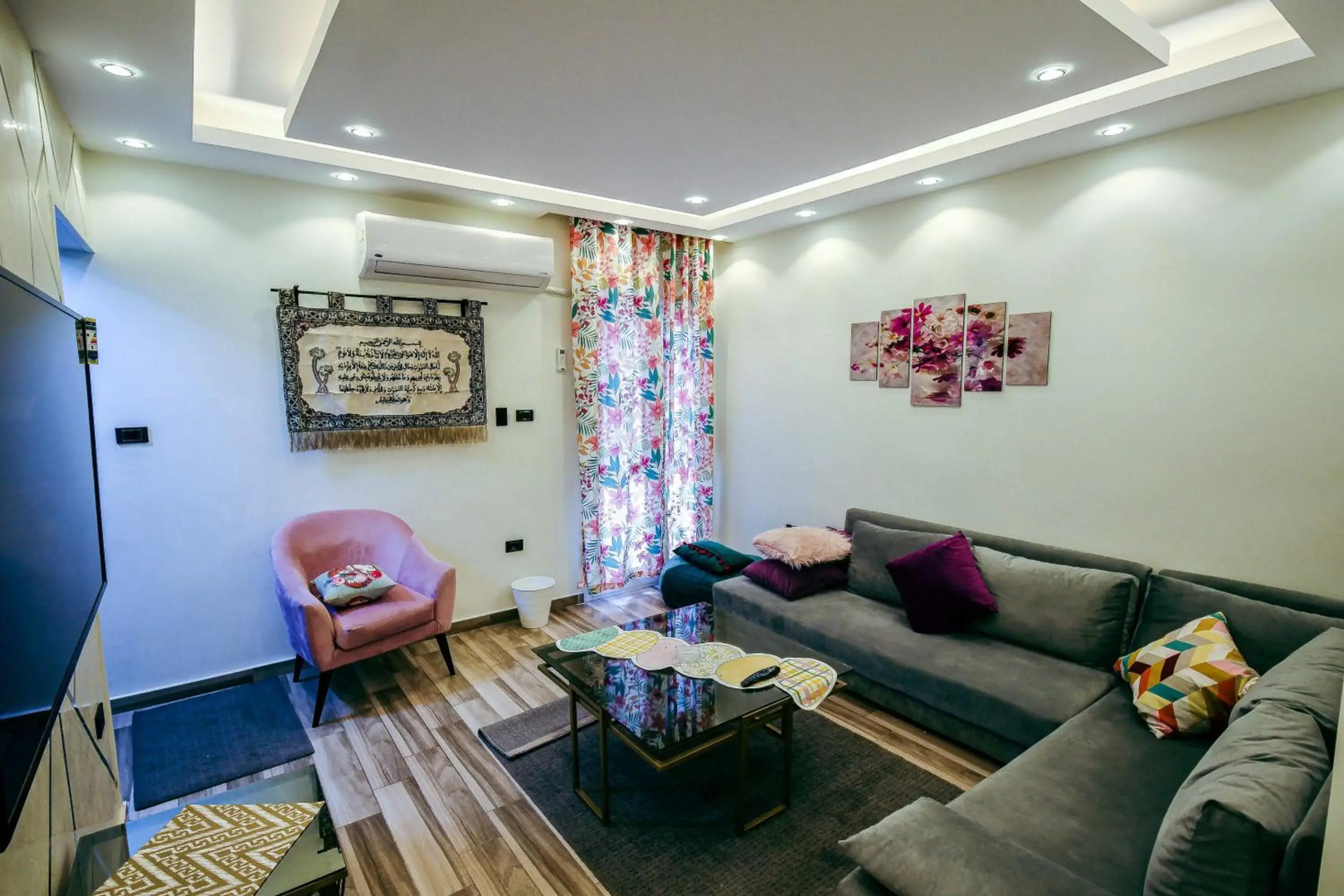 Comtemporary Apartment in Cairo's City Centre