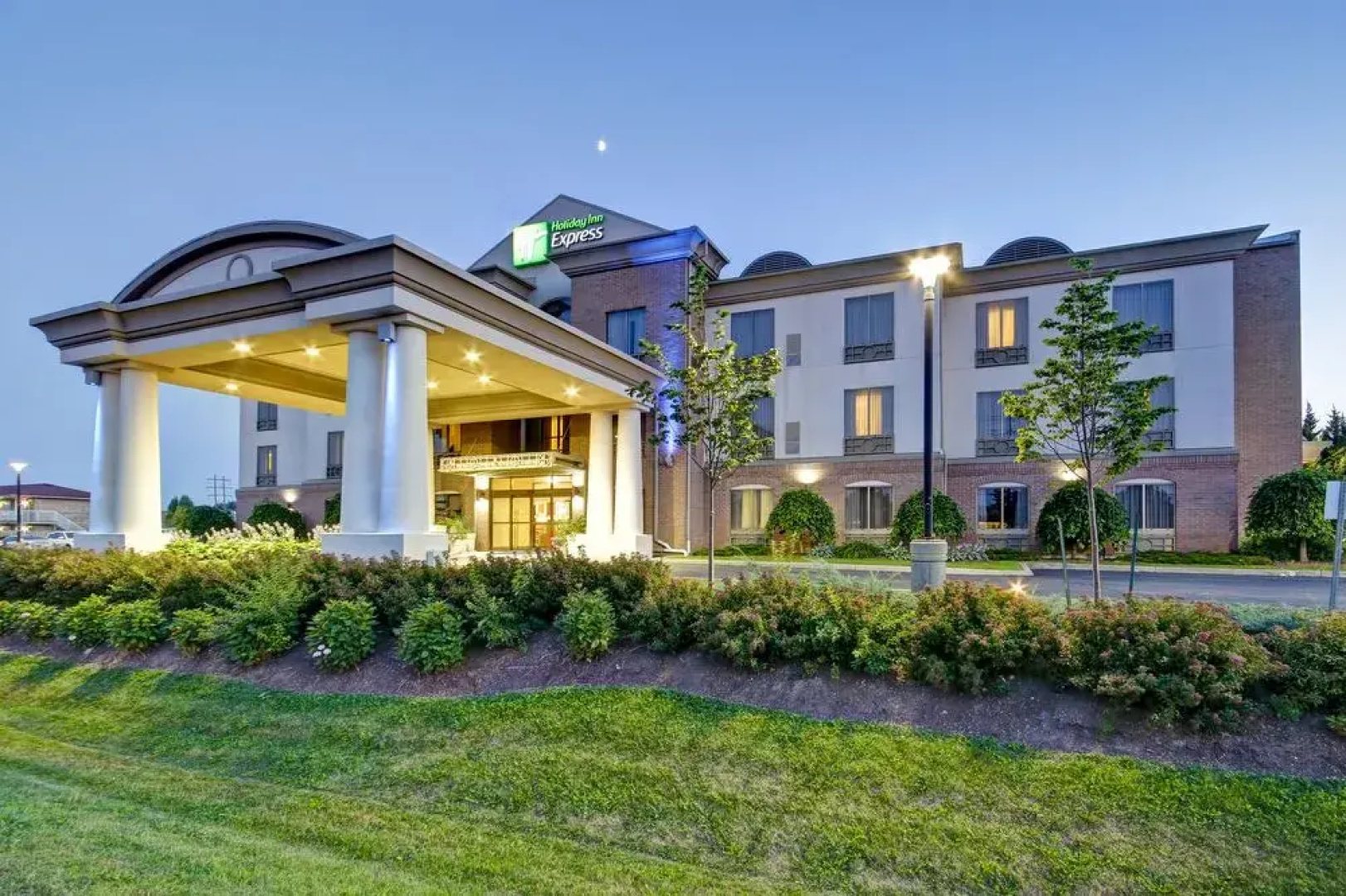 Spark by Hilton Guelph