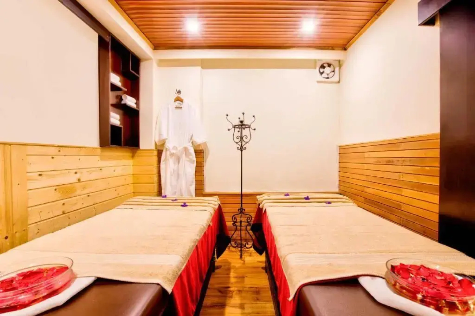 Summit Ttakshang Residency Hotel & Spa