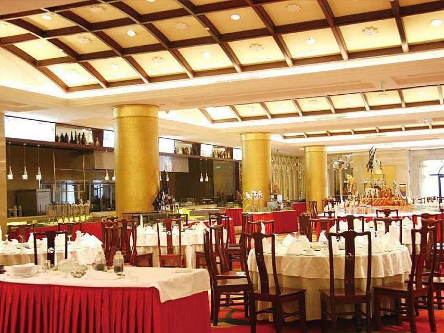 Huasheng Jiangquan Hotel & Town