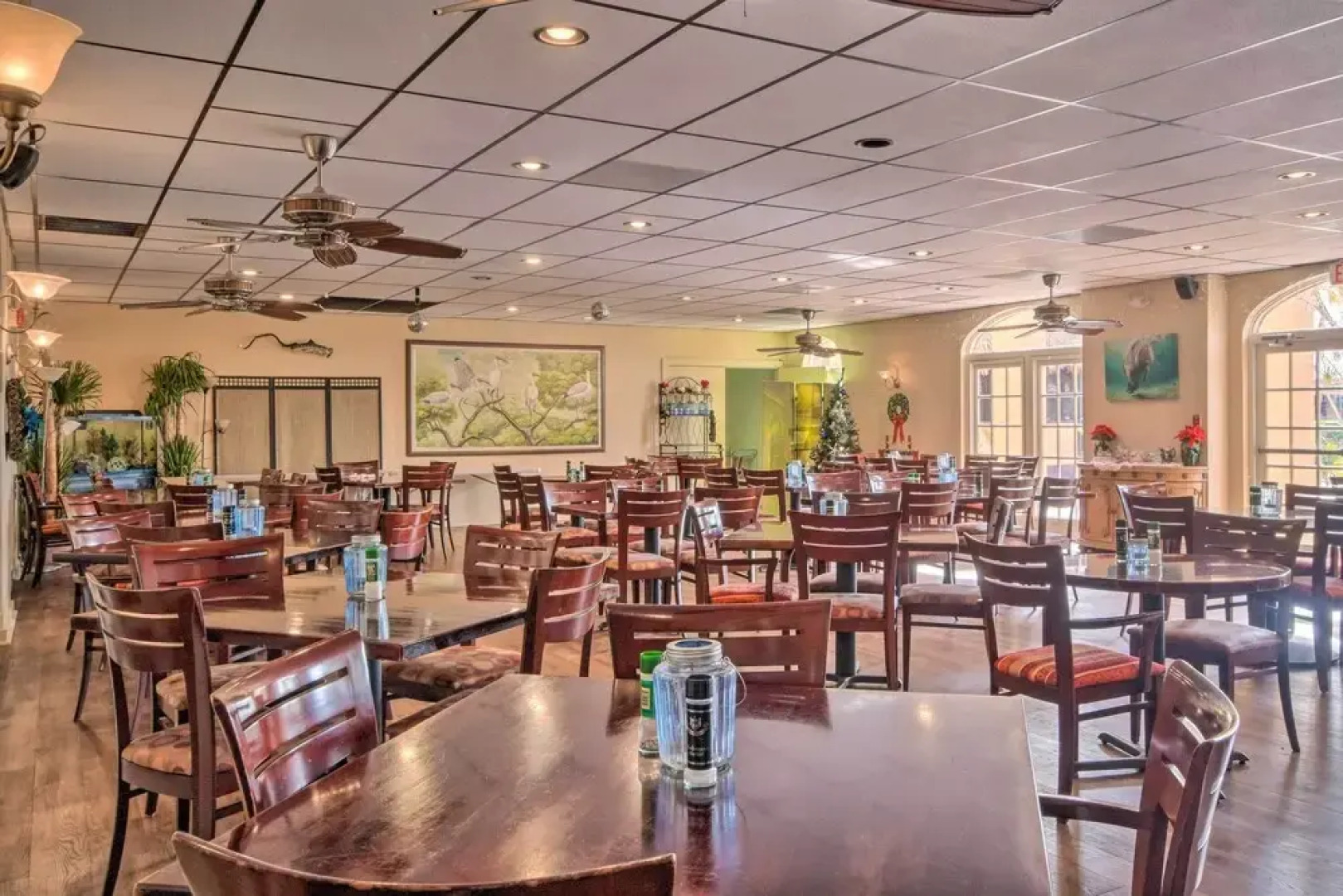 Bright Naples Vacation Rental: Close to Waterfront