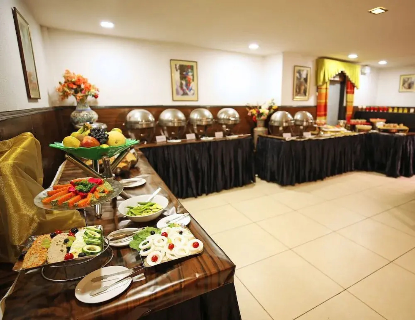 Pride Biznotel - The Maison Anand