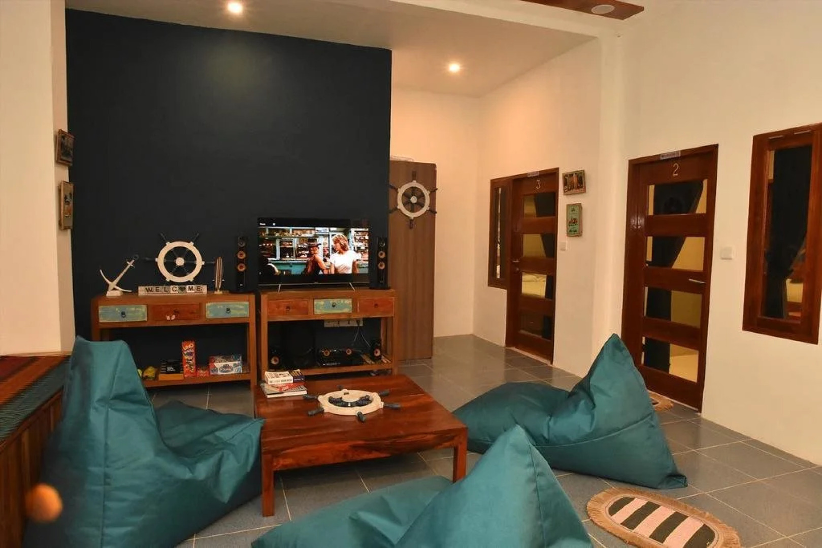 Charlies Shack Lombok