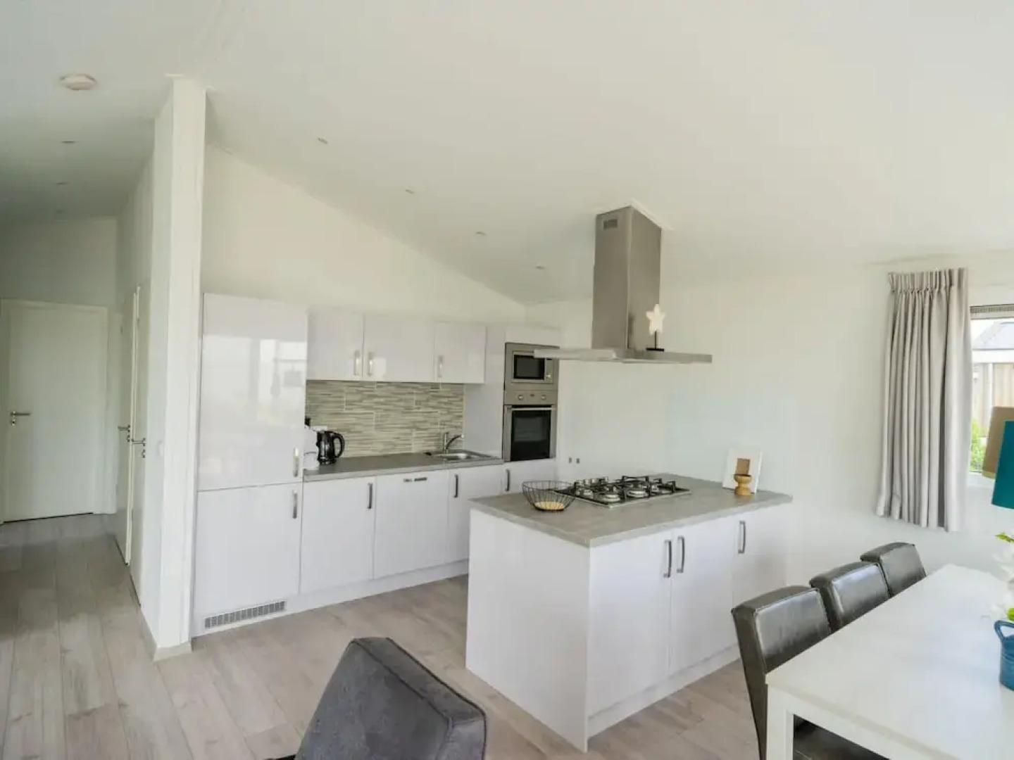 Modern Chalet on the Water of the Markermeer