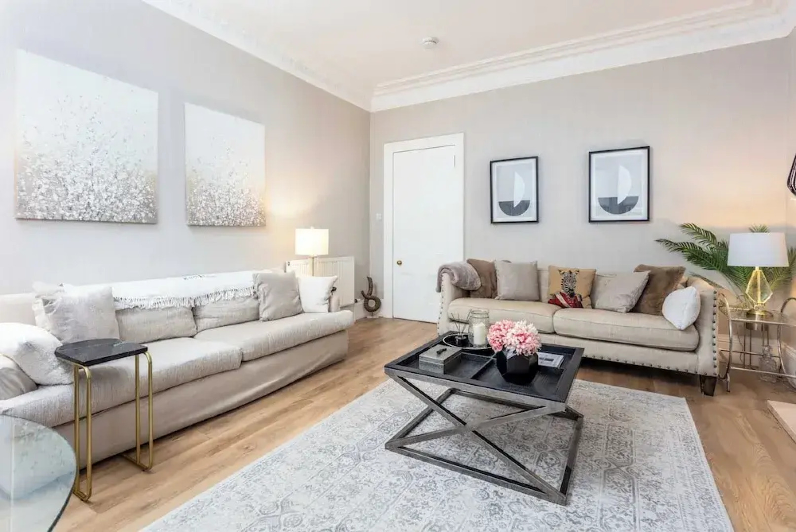 The Bradshaw - Donnini Apartments