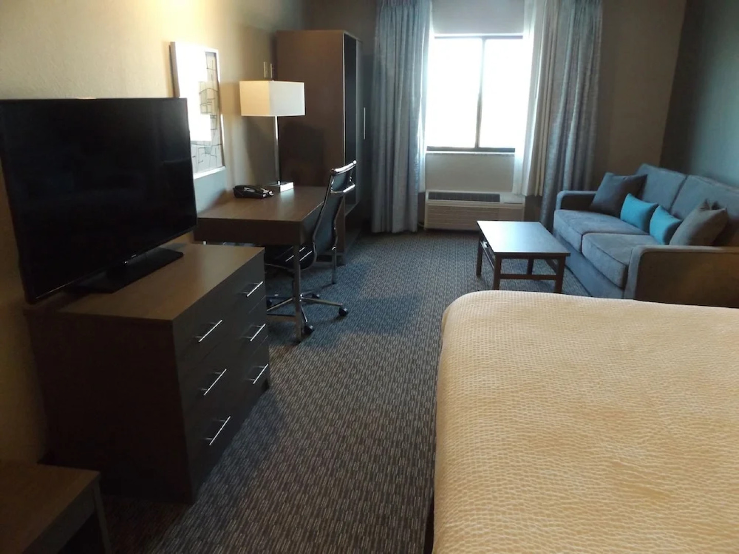 Brookstone Inn And Suites