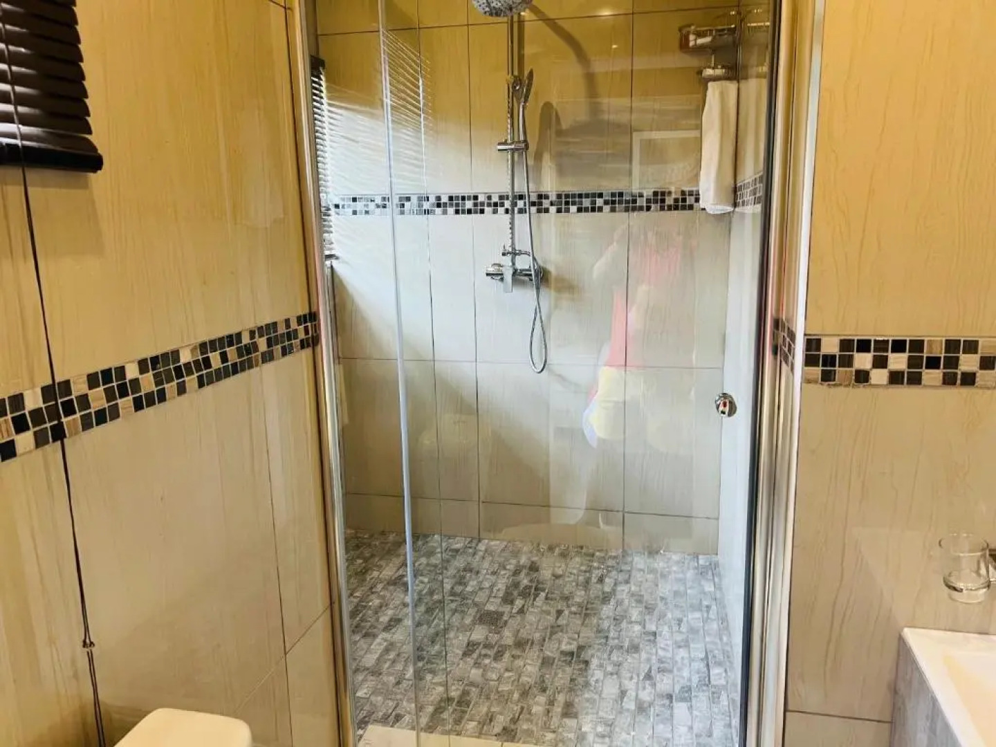 36 frere road shelly beach , margate