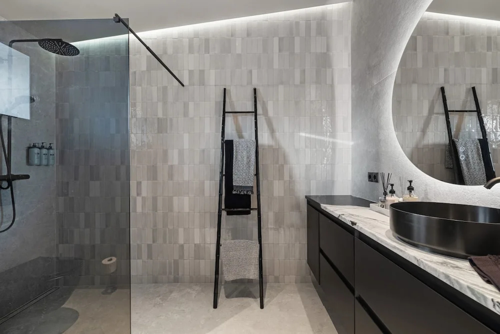 Luxurious Large Home, Perfect for Your Group