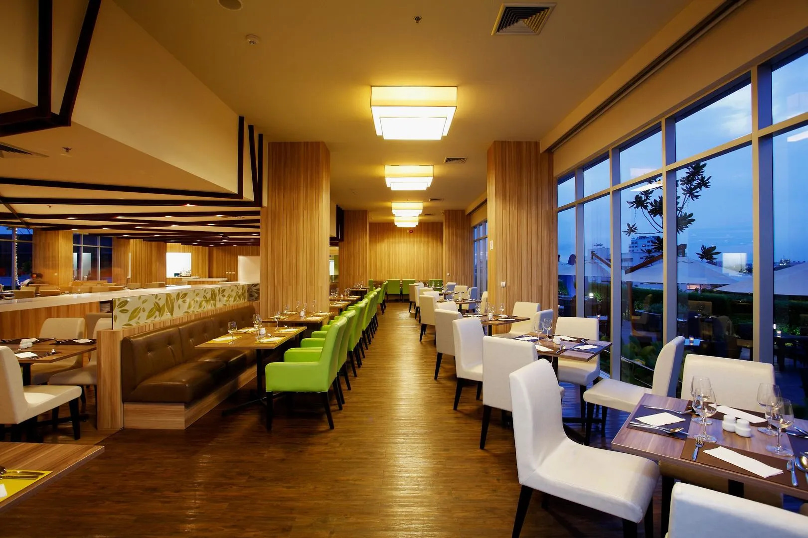 Centara Life Government Complex Hotel & Convention Centre Chaeng Watthana