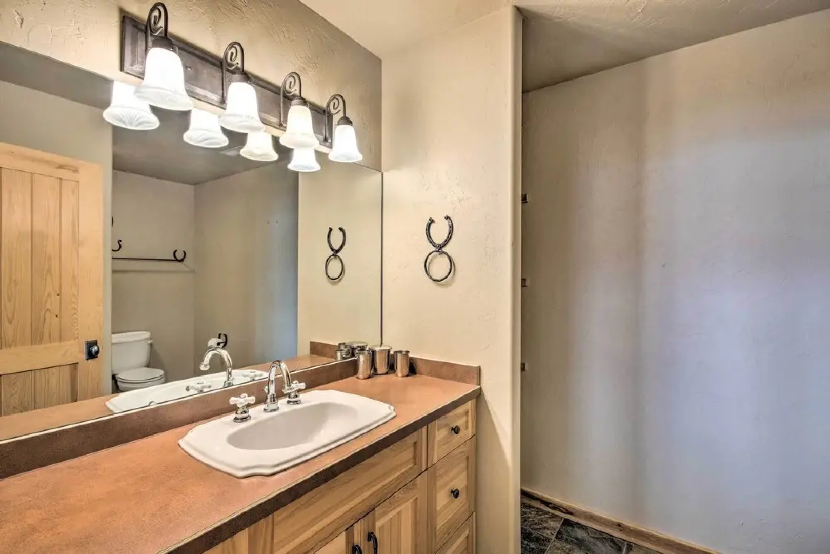 Rustic Livingston Home w/ Deck + Mtn Views!