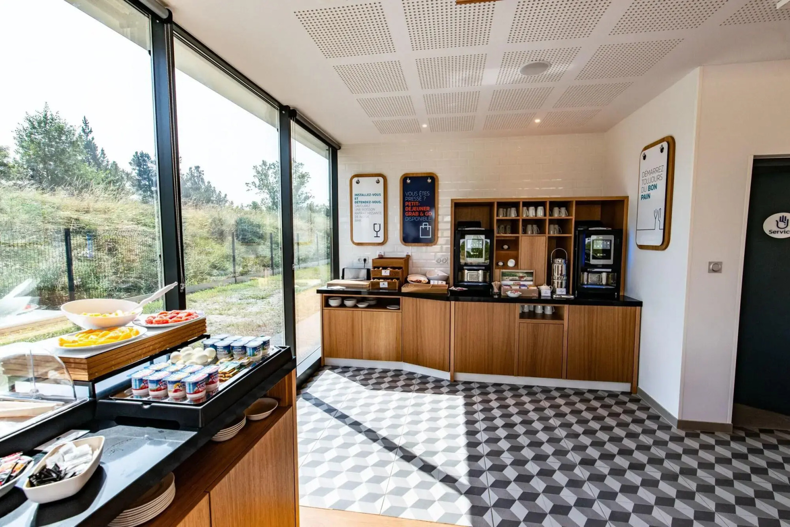 Holiday Inn Express Bordeaux - Lormont by IHG