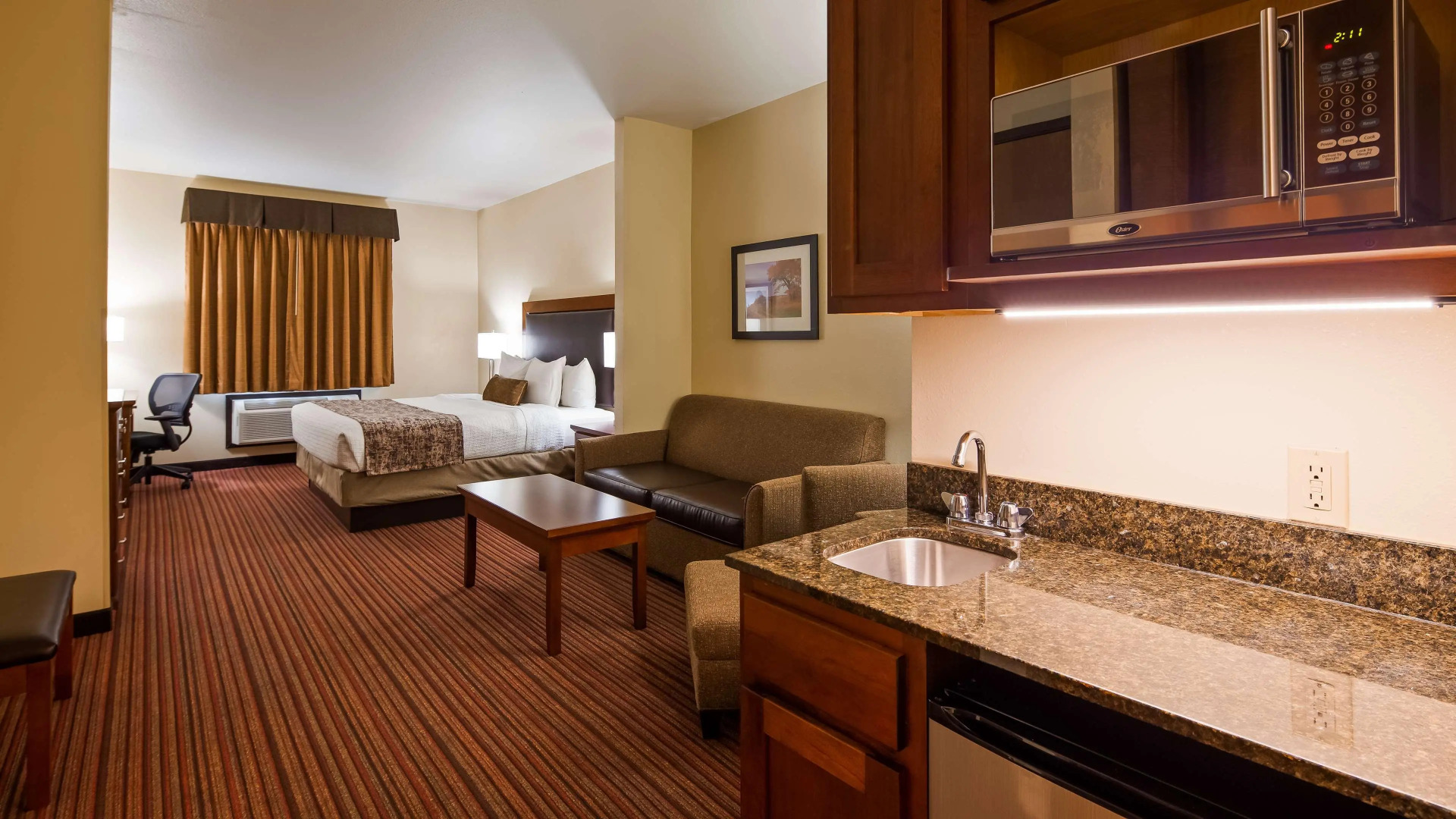 Best Western Plus Sparta Trail Lodge