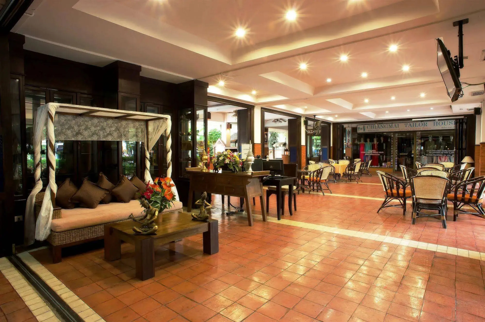 Chiang Mai Gate Hotel