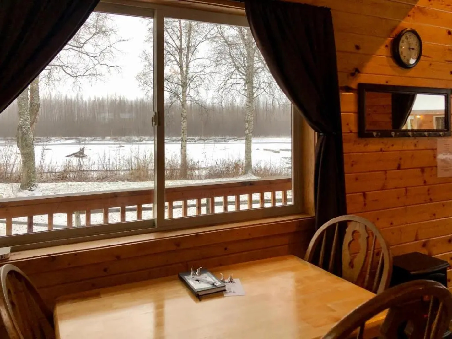 Riverside Cabins at Susitna River Lodge