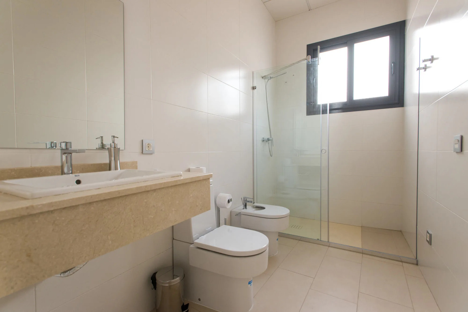 Guzman El Bueno Suites