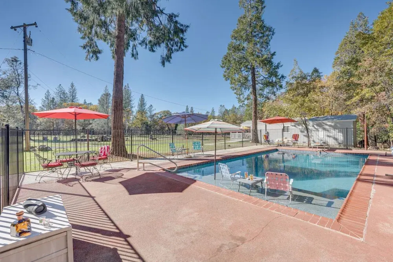 Community Pool & On-site Farm: Placerville Cottage