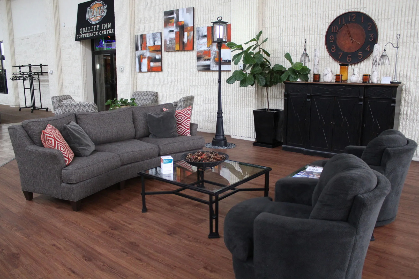 The Atrium Hotel on Third