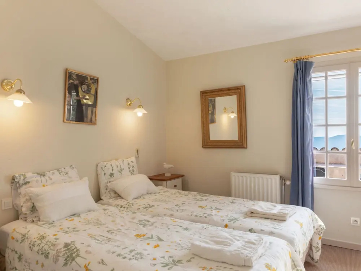 South French Air-conditioned Villa With Heated Pool and Panoramic Views