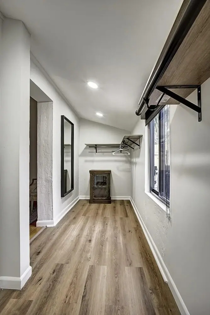 Fantastic 3 Bedroom Heated Salt Pool Home 3 Blocks From Wilton Drive