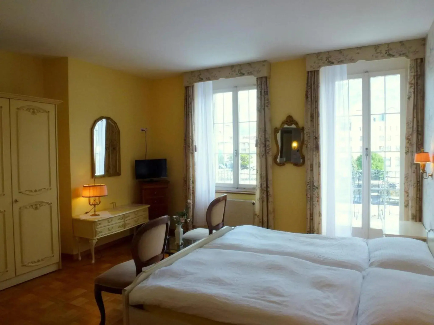 Central Continental Hotel