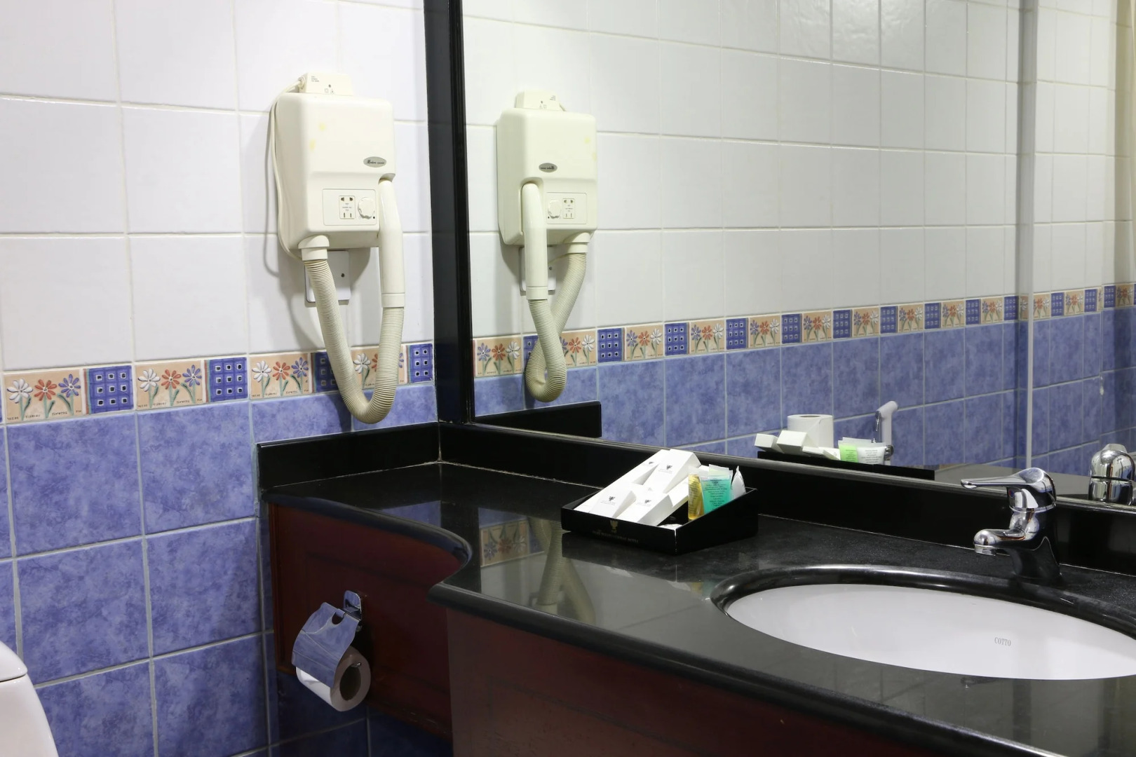 Pars International Hotel